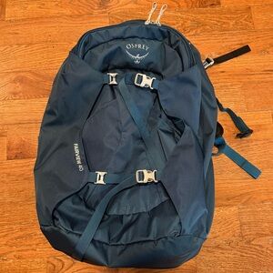OSPREY Fairview 40 Women’s Travel Backpack - Night Jungle Blue